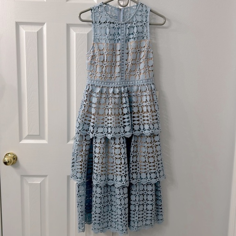 NWT Lulus dress size small midi dress
